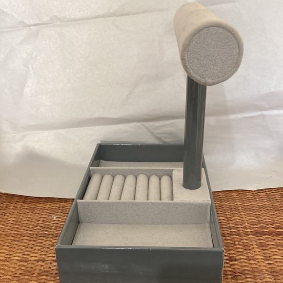 Jewelry display/organizer case - Picture 3 of 6